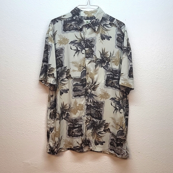 Men's Island Shores Hawaiian Shirt - Picture 1 of 5